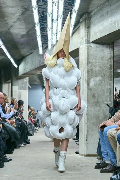 Look 22